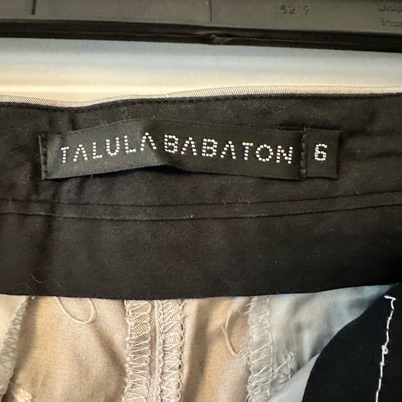 Talula Babaton Capris - Picture 3 of 4